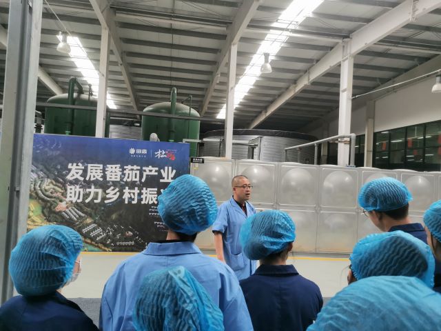 与学生一起走进现代农业 感受科技的力量 ——农林经济管理专业开展认知实习