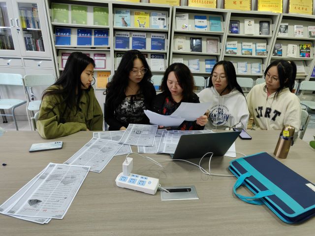 拼搏、奋斗、不懈 这些信院师生有点棒!